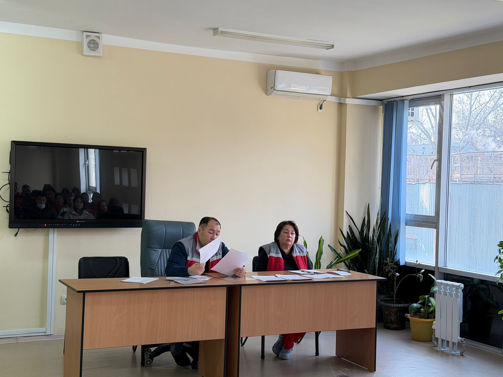 ҚАЗАҚСТАНДА МЕДИЦИНА ҚЫЗМЕТКЕРЛЕРІН ҚОРҒАУҒА БАҒЫТТАЛҒАН ЗАҢНАМАЛЫҚ ШАРАЛАР КҮШІНЕ ЕНДІ