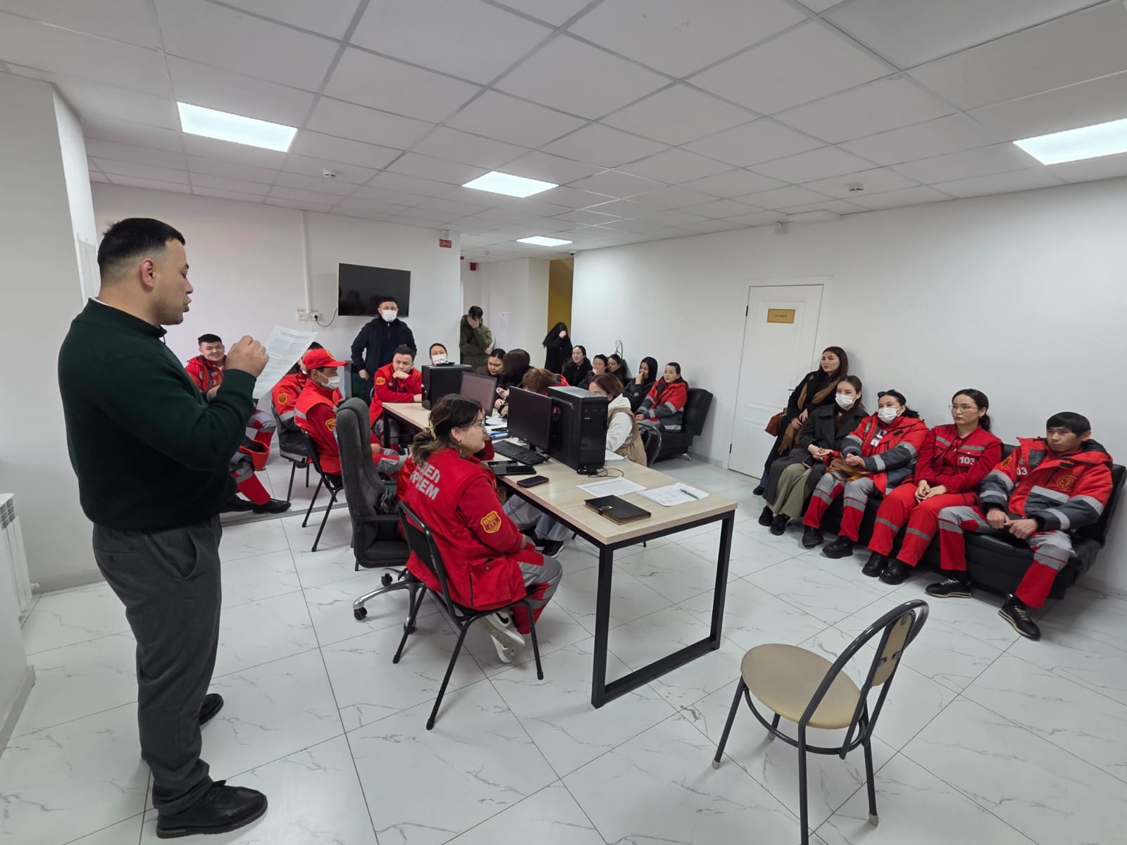 ҚАЗАҚСТАНДА МЕДИЦИНА ҚЫЗМЕТКЕРЛЕРІН ҚОРҒАУҒА БАҒЫТТАЛҒАН ЗАҢНАМАЛЫҚ ШАРАЛАР КҮШІНЕ ЕНДІ