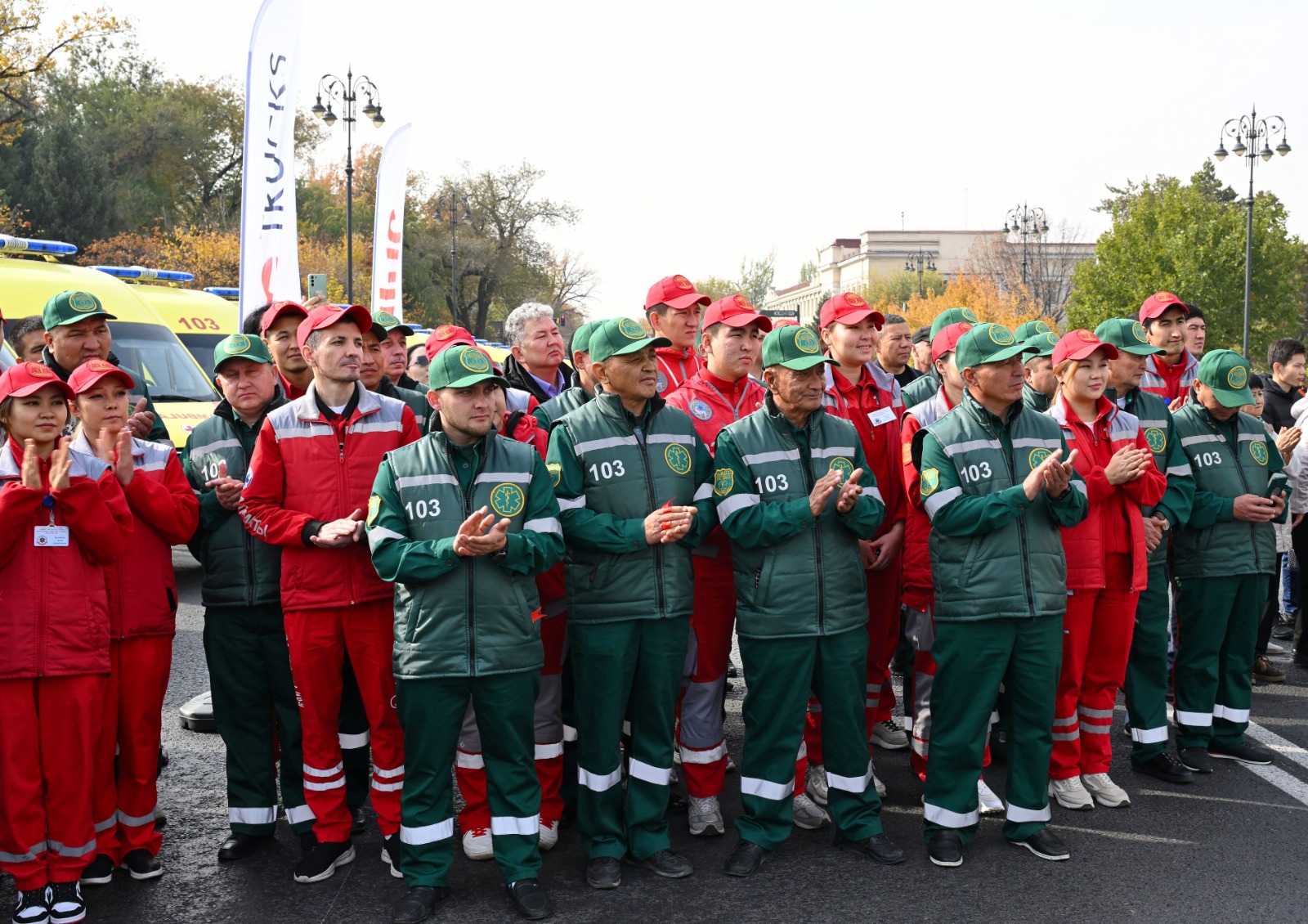 Алматы қаласында жаңа жедел жәрдем қызметтік  автокөліктерінің кілті табысталды.