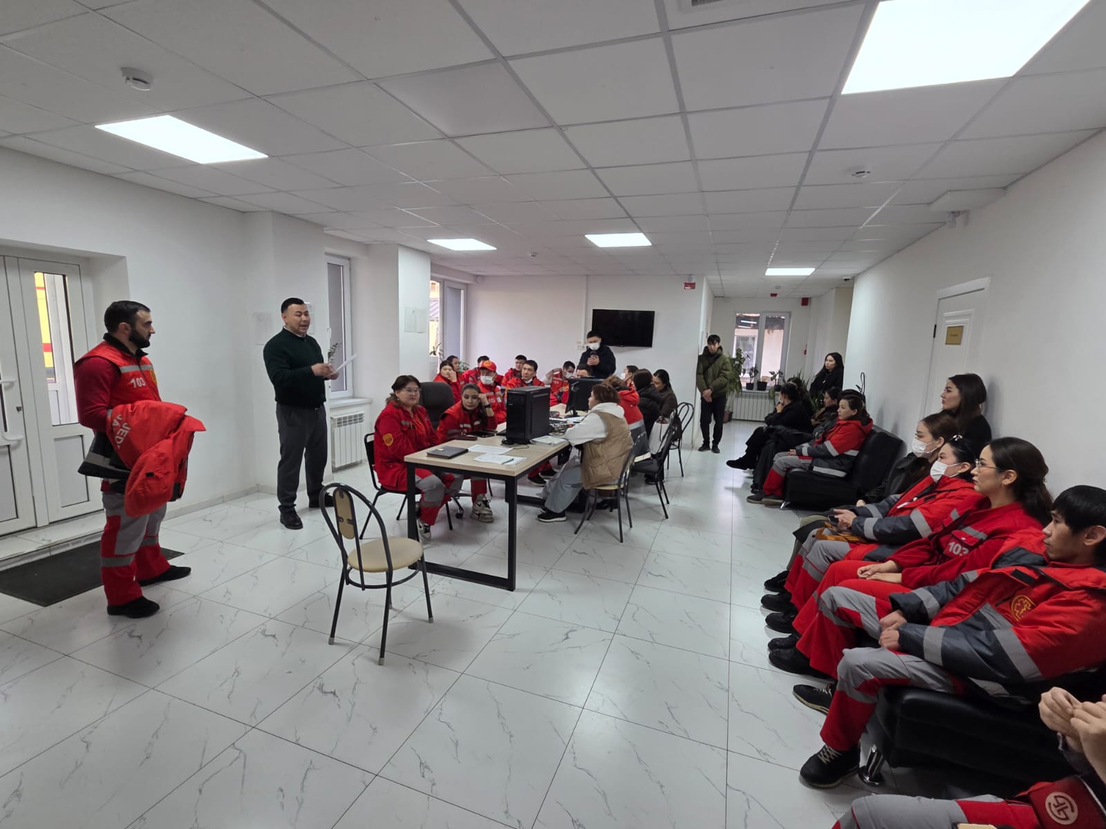 ҚАЗАҚСТАНДА МЕДИЦИНА ҚЫЗМЕТКЕРЛЕРІН ҚОРҒАУҒА БАҒЫТТАЛҒАН ЗАҢНАМАЛЫҚ ШАРАЛАР КҮШІНЕ ЕНДІ